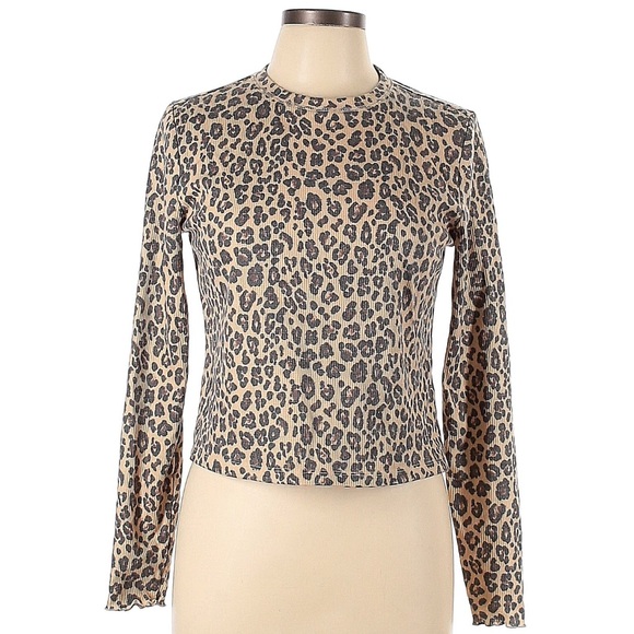 BP Long Sleeve T-shirt Tan Animal Print Top - Picture 1 of 2